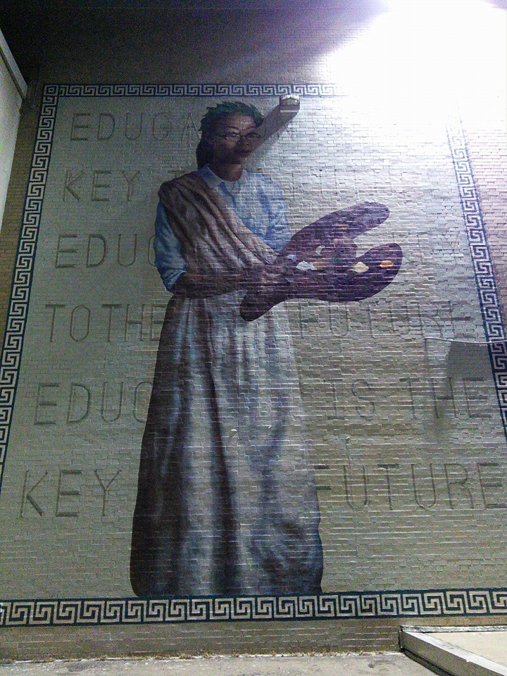 Mural on the southeast wall of South Philadelphia High School. Photo by Kenneth Lipp